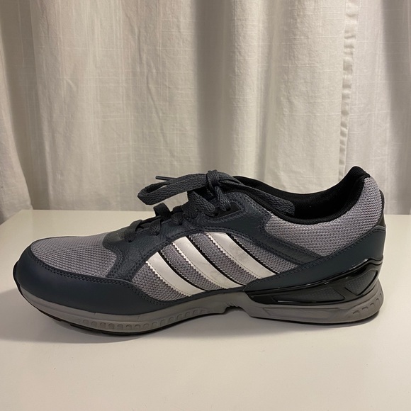 Like New Men’s Adidas ZX95 Sneakers - Picture 6 of 10